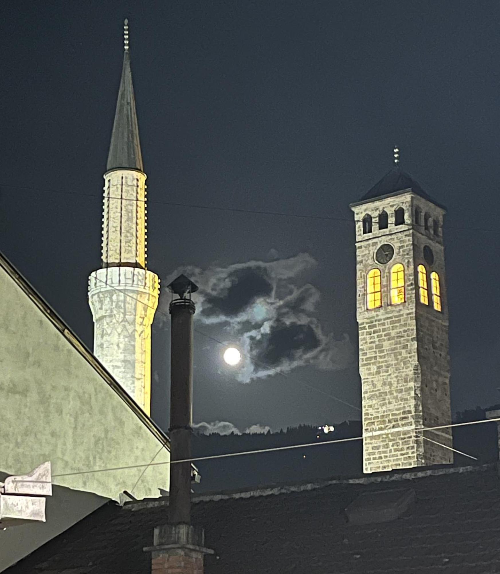 Sarajevo Luxury Apartment - 50 M From Old Sarajevo Clock Tower エクステリア 写真